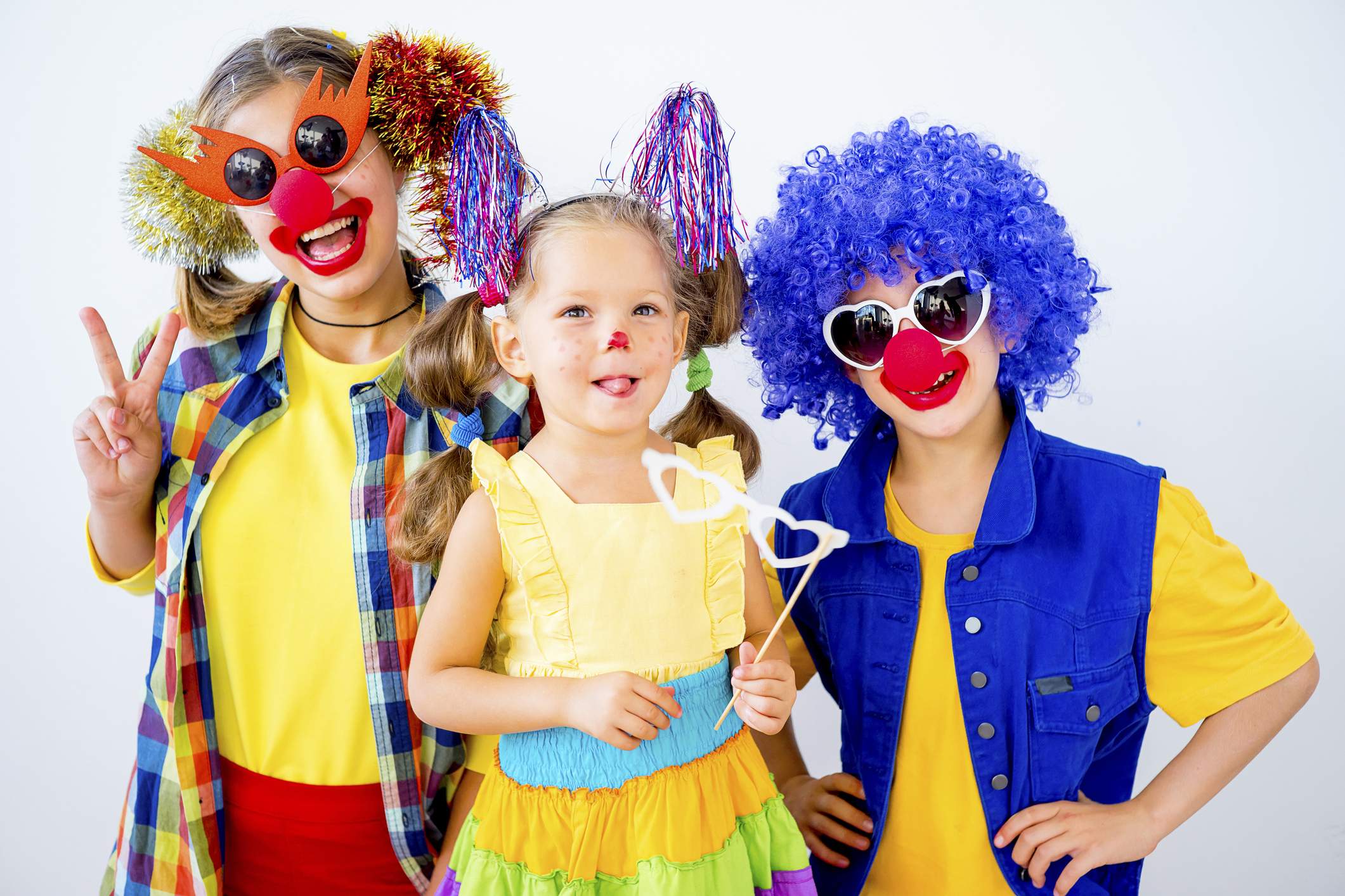 A maquiagem para Carnaval é item primordial da fantasia para curtir a folia. veja dicas para não descuidar da pele na hora de aproveitar a festa.