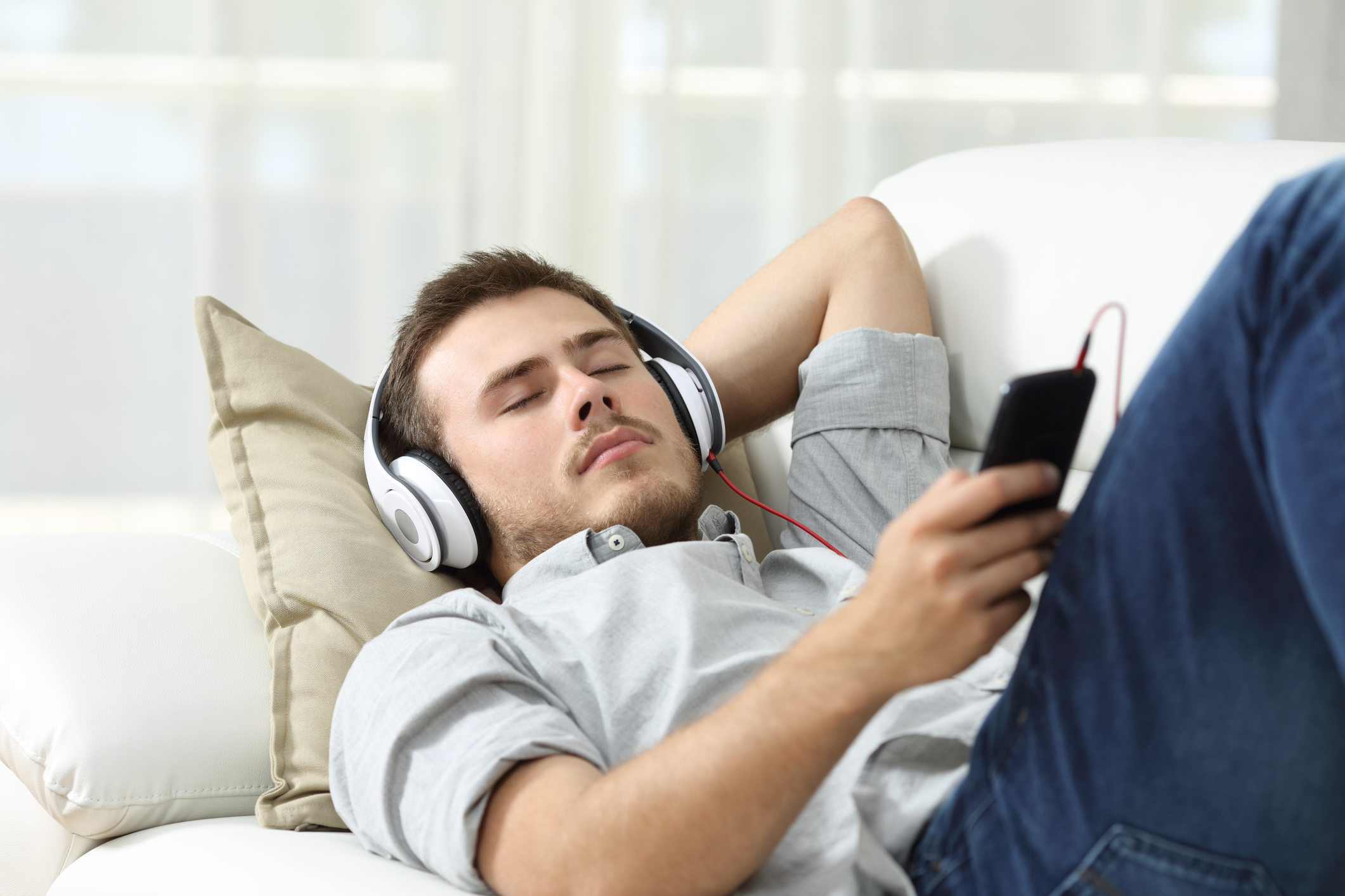 O uso de fones de ouvido deve ser usado com moderação, levando em conta o nível do volume. Mas existem outras preocupações que devem ser levadas em consideração.