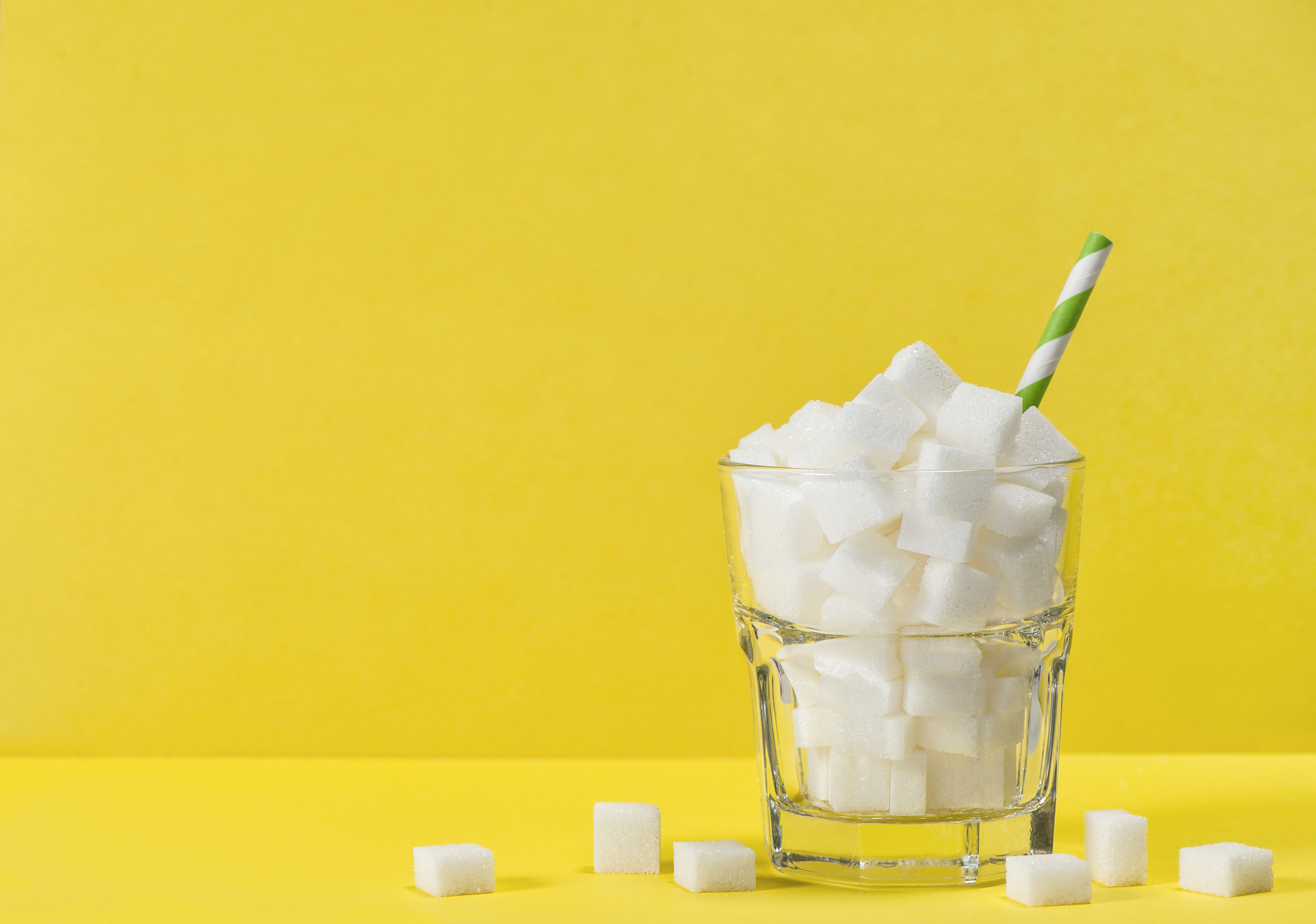 As crianças adoram doces, porém, a quantidade de açúcar presente neles, se ingeridas em grandes quantidades, podem gerar problemas sérios para a saúde.